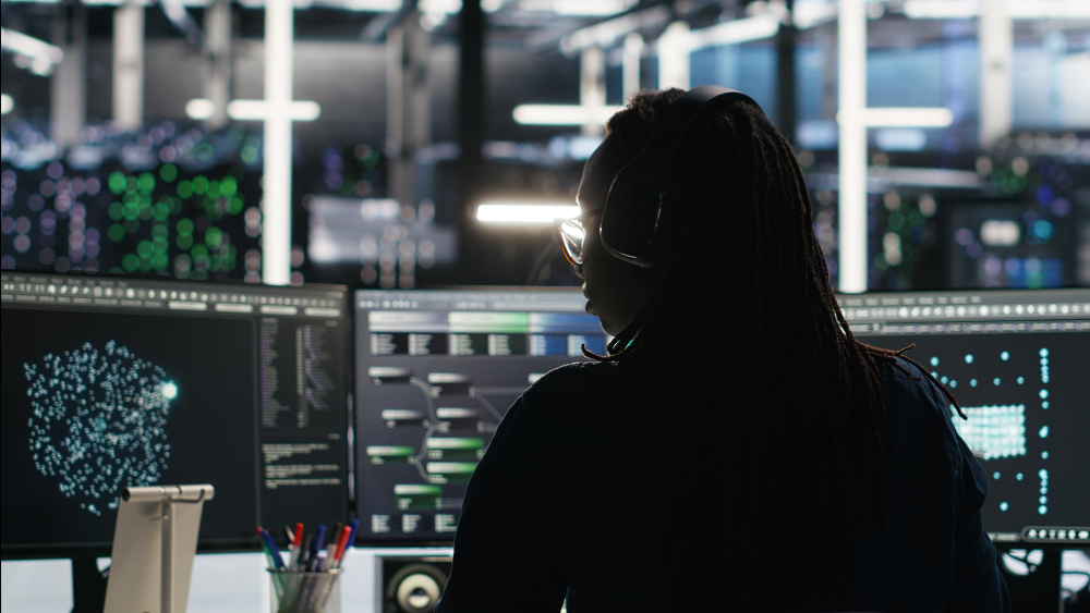 cybersecurity specialist helpt mkb met digitale veiligheid